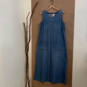 •denim maxi jumper•